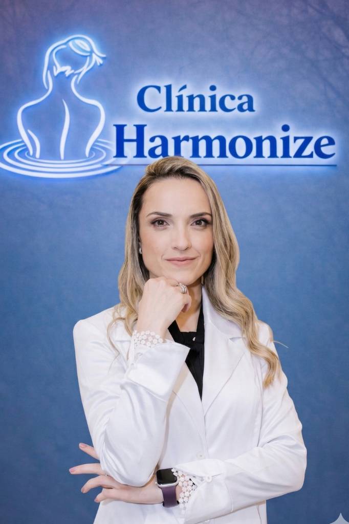 Paula Clarke - Mastologista em Itamarandiba